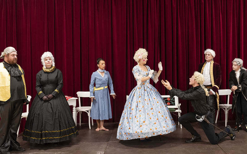 Theaterfestival_seite.jpg